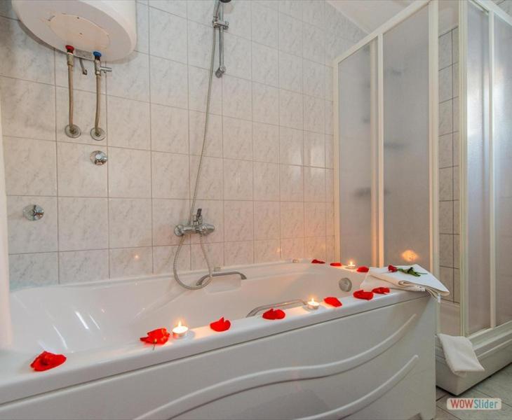 Apartmani Aria โรกอซนิซา ภายนอก รูปภาพ