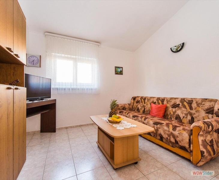 Apartmani Aria โรกอซนิซา ภายนอก รูปภาพ