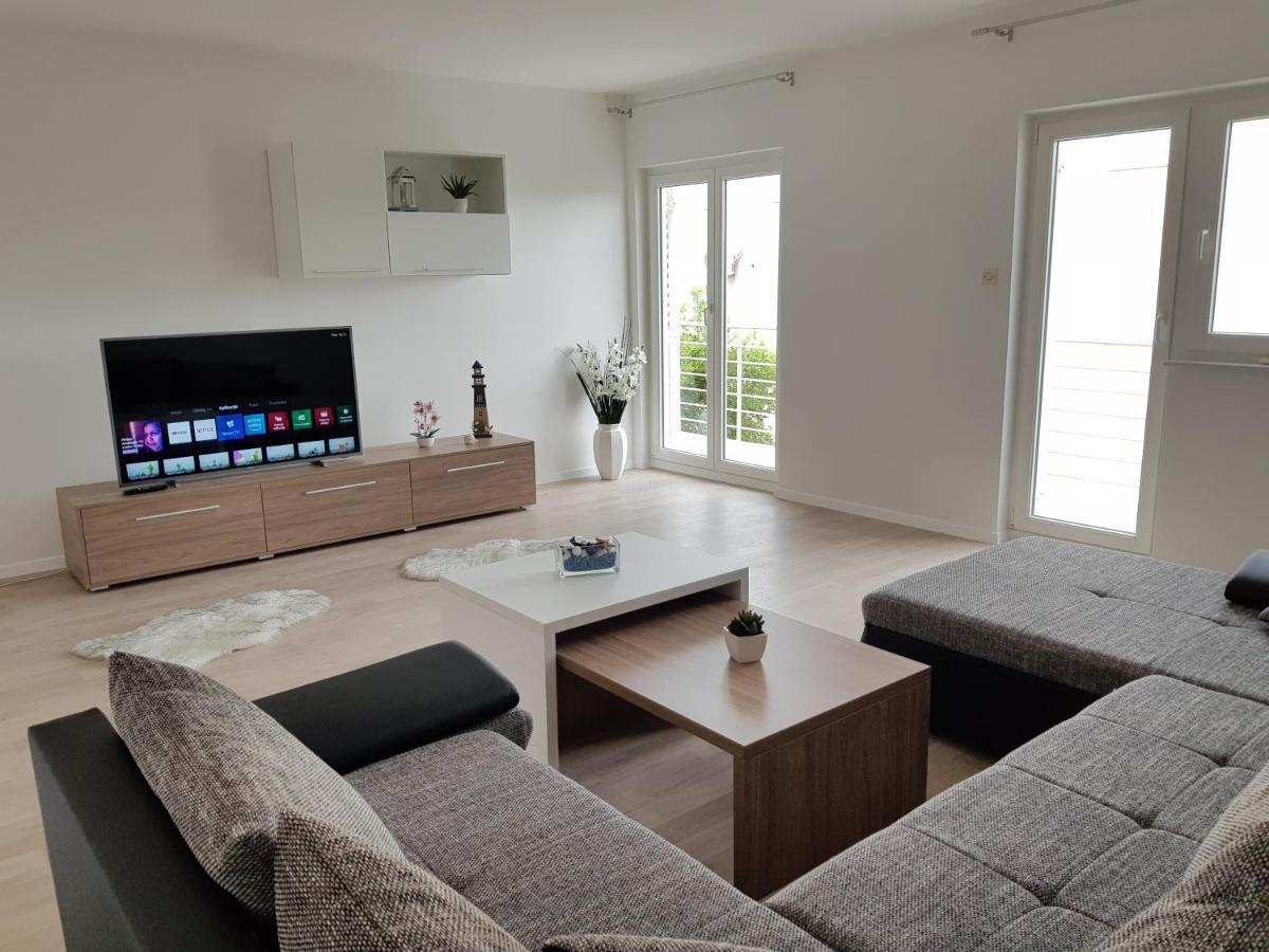 Apartmani Aria โรกอซนิซา ภายนอก รูปภาพ